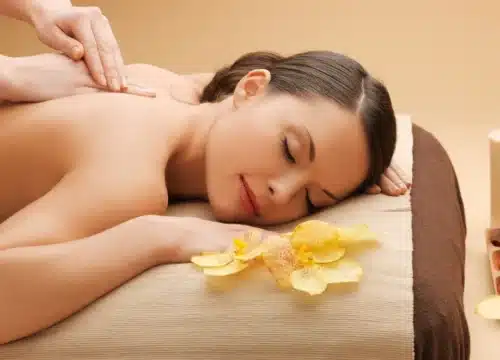 Erleben Sie Cleopatra Plus und Ganzkörpermassage