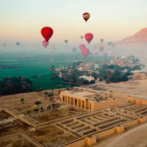 Luxor Tagesausflug mit Heißluftballonfahrt