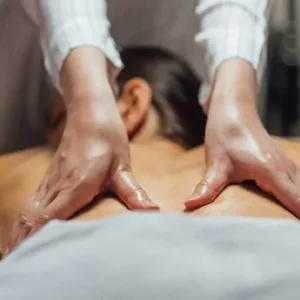 Erleben Sie Cleopatra Plus und Ganzkörpermassage