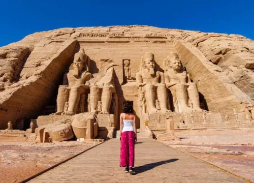 Entdecken Sie die Majestätischen Tempel von Abu Simbel mit Ramatouristic