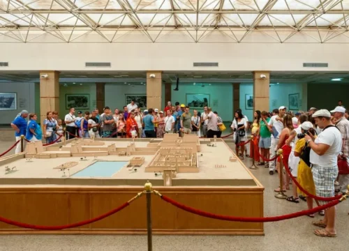 Luxor, Karnak, Hatschepsut und das Tal der Könige Mit dem Bus